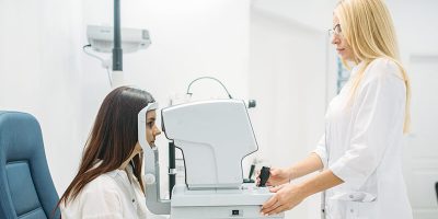 computer-diagnostics-of-vision-eyesight-test-Y2WAJEN.jpg